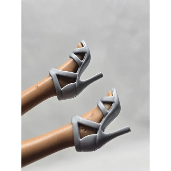 Barbie Fashion Fever Doll Styles for 2 Barbie & You Mattel 2005 #H0915 - Picture 3 of 8